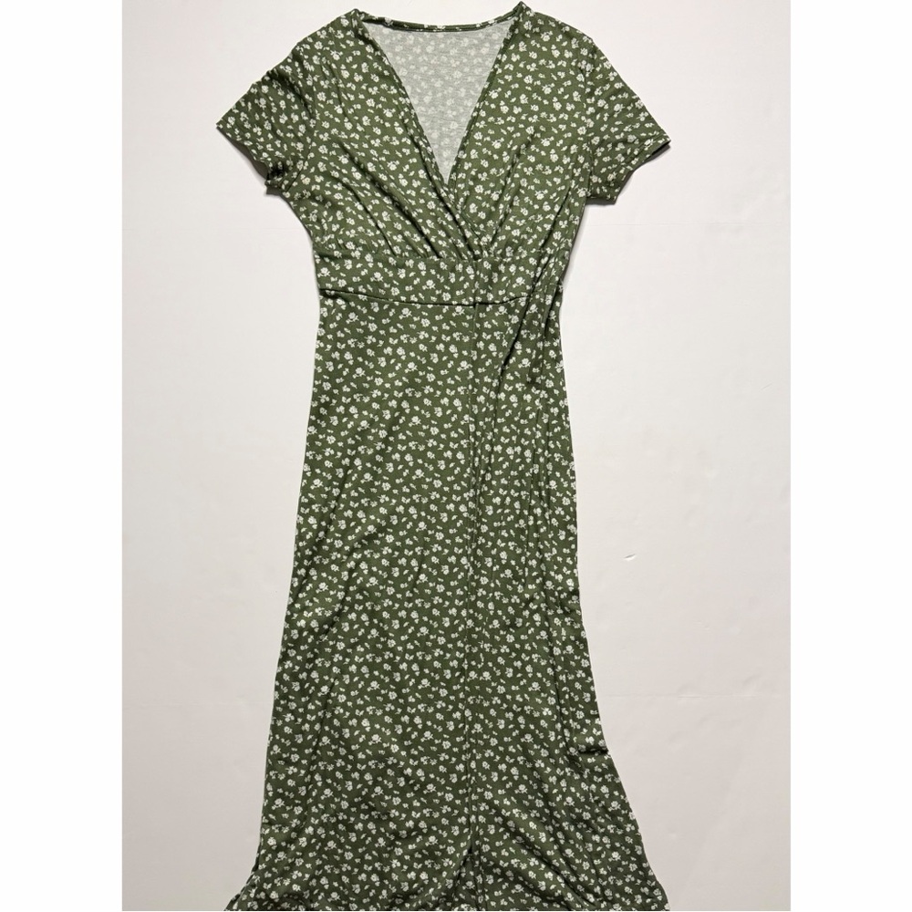 Elegant Green Floral Wrap Dress Size L